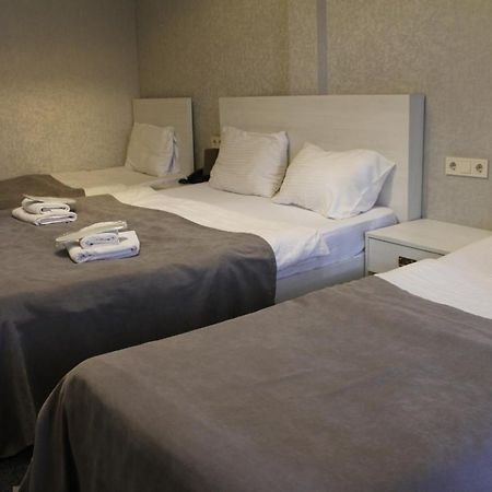 Hotel Plaza Tbilisi Eksteriør bilde