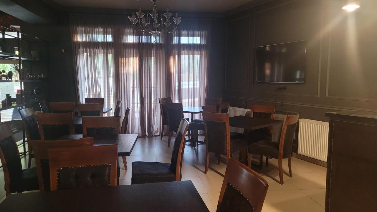 Hotel Plaza Tbilisi Eksteriør bilde