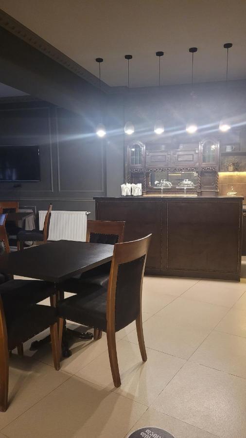 Hotel Plaza Tbilisi Eksteriør bilde