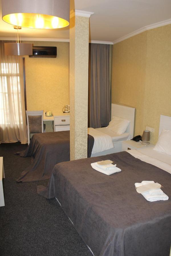 Hotel Plaza Tbilisi Eksteriør bilde