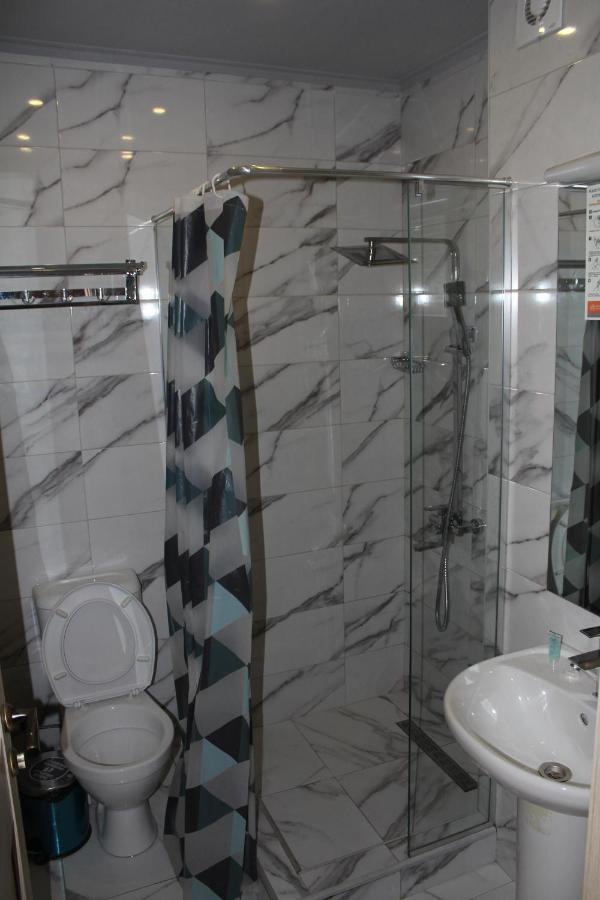 Hotel Plaza Tbilisi Eksteriør bilde
