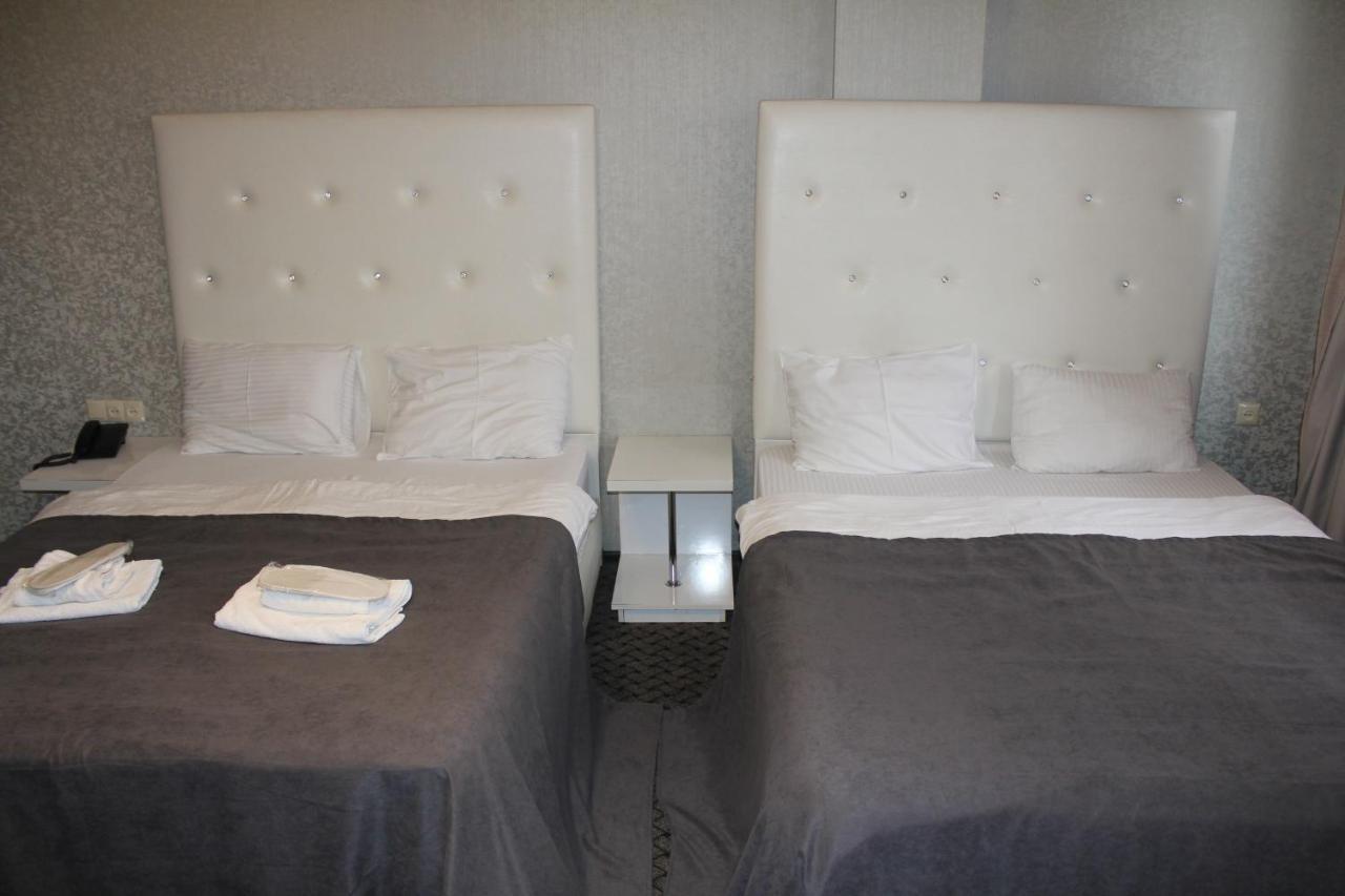 Hotel Plaza Tbilisi Eksteriør bilde