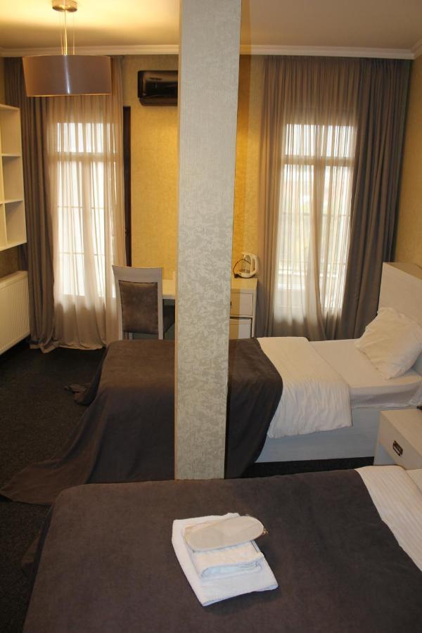 Hotel Plaza Tbilisi Eksteriør bilde